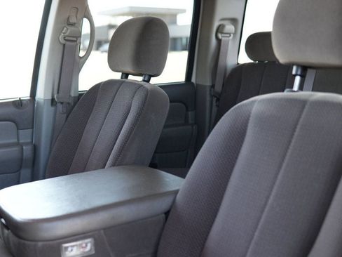 Used 2004 Dodge Ram 2500 Truck SLT w/ Trailer Tow Group image 17