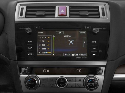 Used 2017 Subaru Outback 2.5i Limited AWD/4WD image 5