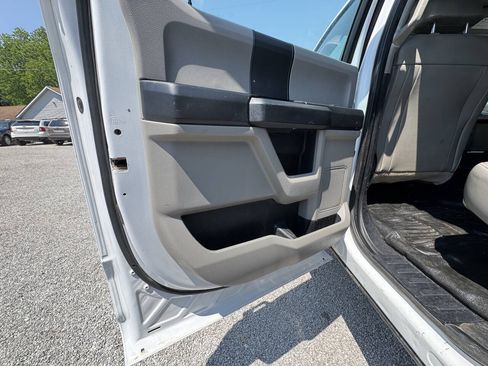 Used 2019 Ford F250 XL w/ Power Equipment Group AWD/4WD image 19