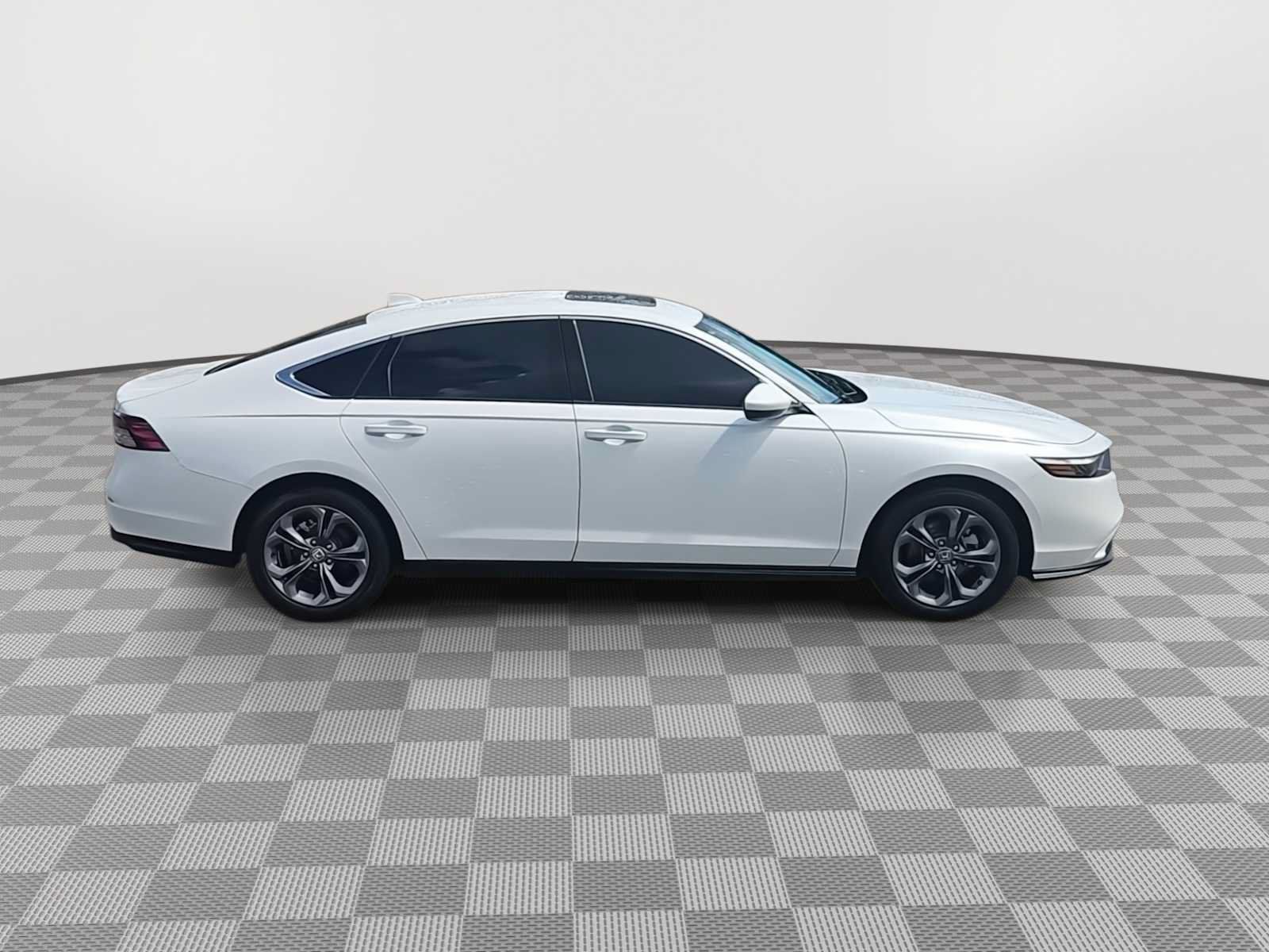 Certified 2024 Honda Accord EX image 9