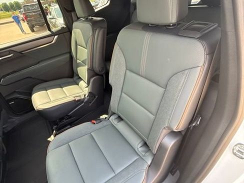 New 2026 GMC Acadia AT4 w/ Super Cruise Package AWD/4WD image 47