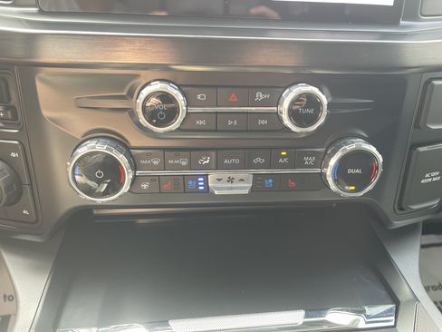 Used 2026 Ford F250 Lariat w/ Black Appearance Package AWD/4WD image 26