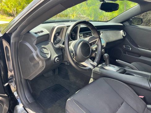 Used 2011 Chevrolet Camaro LT RWD image 10