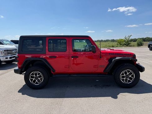 Used 2021 Jeep Wrangler Unlimited Rubicon AWD/4WD image 16