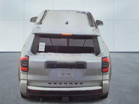 Used 2025 Toyota 4Runner TRD Off-Road image 17