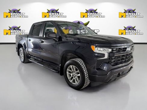Used 2023 Chevrolet Silverado 1500 RST AWD/4WD image 3