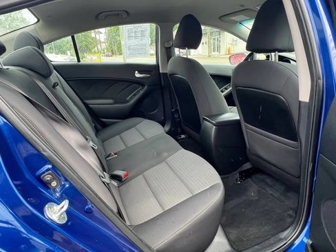 Used 2017 Kia Forte LX w/ LX Popular Package FWD image 28
