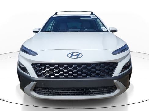 Used 2023 Hyundai Kona SEL image 2