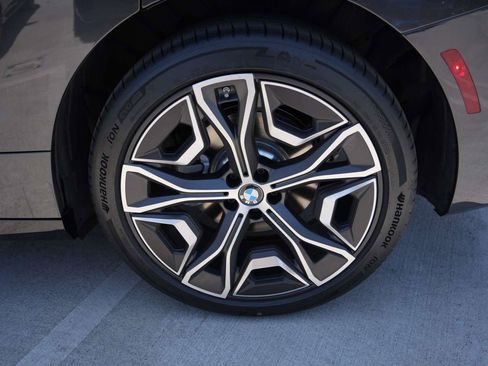 New 2026 BMW iX xDrive45 w/ Premium Package AWD/4WD image 6
