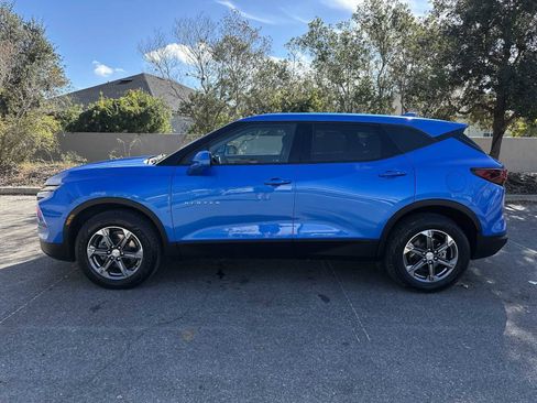 Certified 2025 Chevrolet Blazer LT image 3