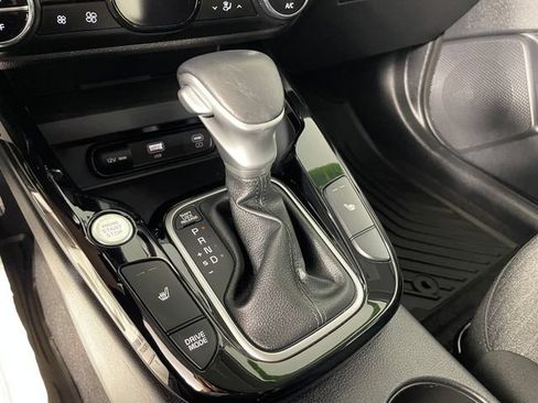 Certified 2024 Kia Soul EX FWD image 9