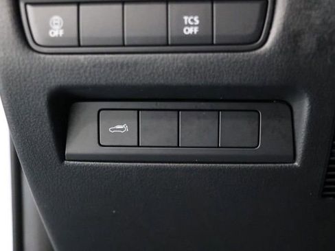 Used 2025 MAZDA CX-50 AWD 2.5 S w/ Premium Package image 19