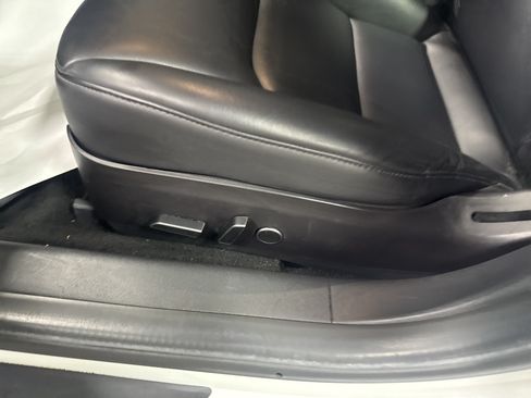 Used 2022 Tesla Model 3 Long Range AWD/4WD image 13