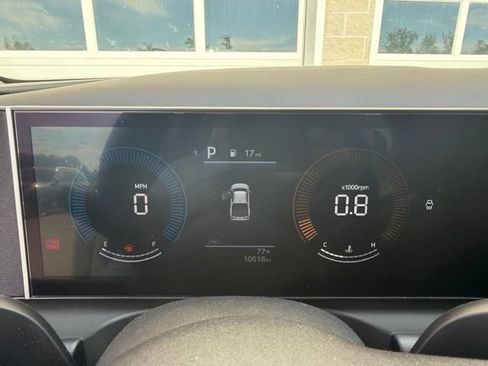 Used 2025 Hyundai Santa Cruz SE AWD/4WD image 9
