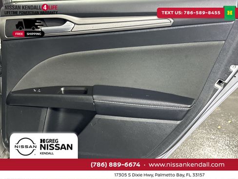 Used 2017 Ford Fusion SE w/ Fusion SE Technology Package image 36