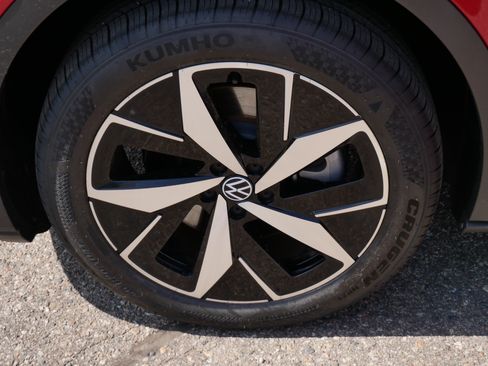 Used 2023 Volkswagen ID.4 Pro S AWD/4WD image 15