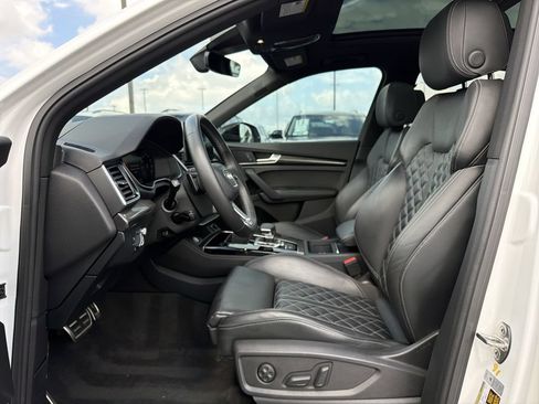 Used 2023 Audi SQ5 Prestige AWD/4WD image 11