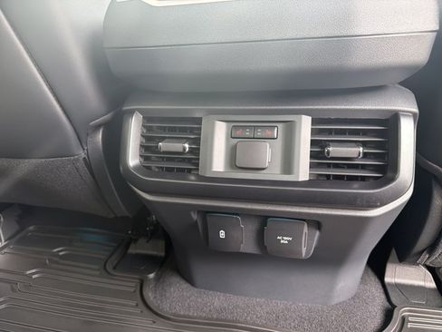 Used 2025 Ford F150 Raptor AWD/4WD image 24