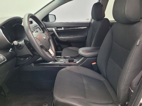 Used 2015 Kia Sorento LX FWD image 17