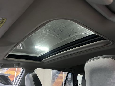 Used 2015 Toyota RAV4 XLE FWD image 32