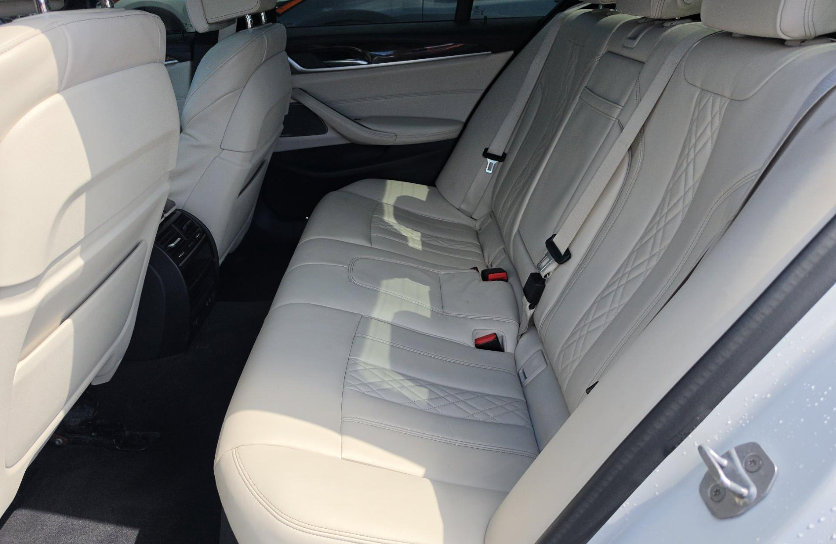 Used 2020 BMW 540i w/ Premium Package RWD image 13