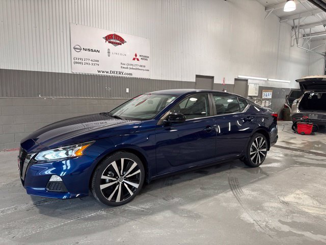 Used 2022 Nissan Altima 2.5 SR AWD/4WD image 6