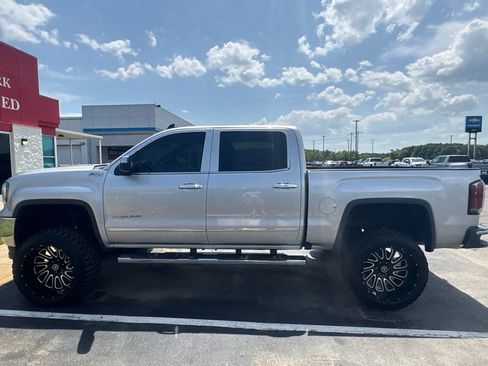 Used 2018 GMC Sierra 1500 SLT AWD/4WD image 6