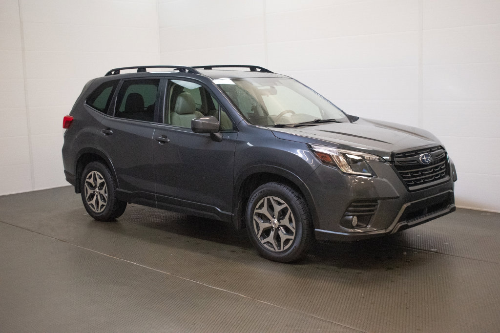 Certified 2023 Subaru Forester Premium AWD/4WD image 1