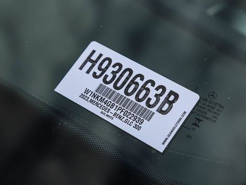 Used 2023 Mercedes-Benz GLC 300 image 27