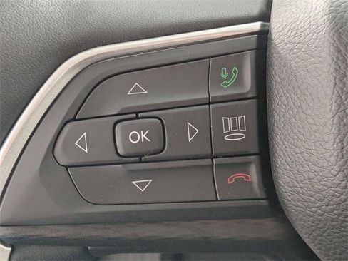 Certified 2023 Jeep Grand Cherokee L Altitude image 16