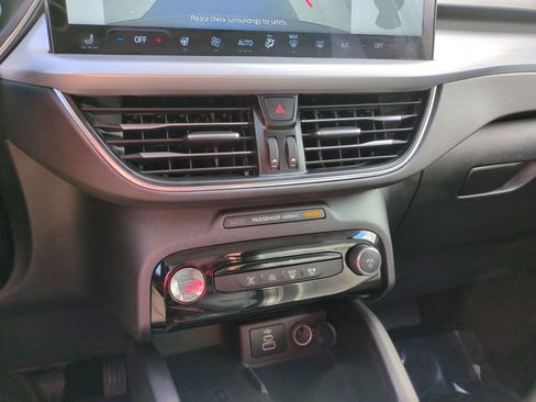 Used 2025 Ford Escape Platinum image 25