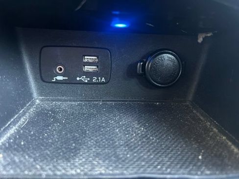Used 2022 Subaru Forester Premium AWD/4WD image 25