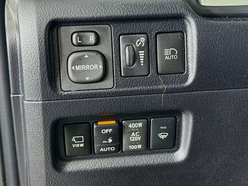 Used 2023 Toyota 4Runner Limited AWD/4WD image 11