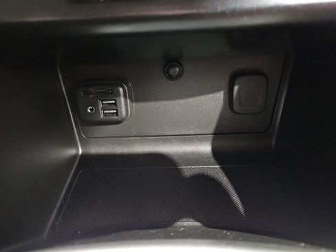 Used 2019 Chevrolet Colorado ZR2 w/ LPO, Premium Interior Package image 24