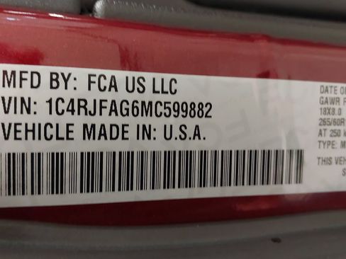 Used 2021 Jeep Grand Cherokee Laredo X image 34