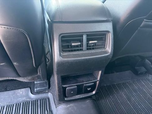 Used 2019 Ford Edge SEL w/ Equipment Group 201A AWD/4WD image 16