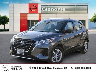 Certified 2025 Nissan Kicks Play S