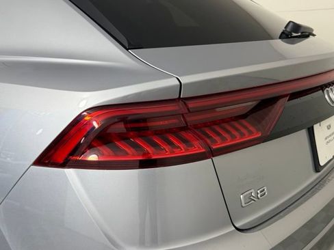 Used 2019 Audi Q8 Prestige AWD/4WD image 11