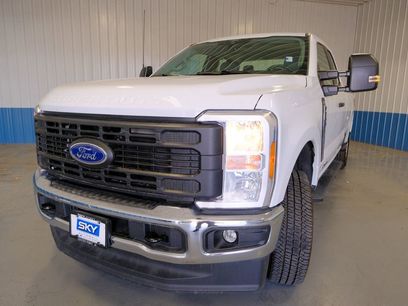 New 2025 Ford F250 XL w/ XL Chrome Package