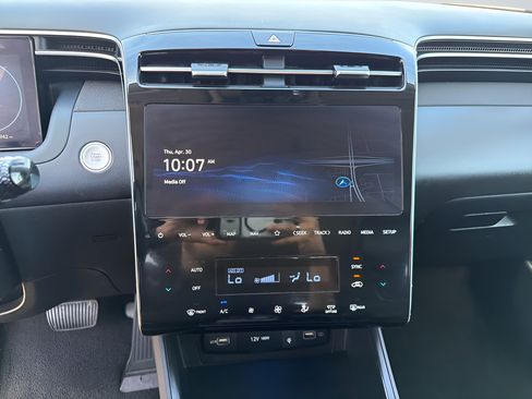 Used 2024 Hyundai Tucson Limited FWD image 35