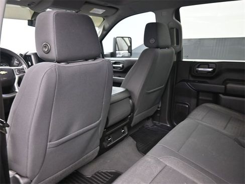 Used 2022 Chevrolet Silverado 2500 Custom w/ Custom Convenience Package image 23