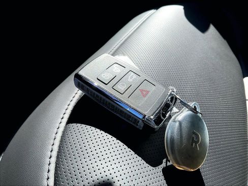 New 2025 Land Rover Range Rover Sport Dynamic SE image 35