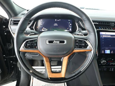 Used 2022 Jeep Grand Cherokee Summit image 12