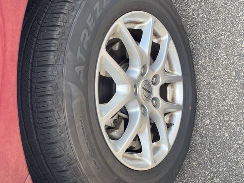 Used 2023 Chrysler Pacifica Touring-L FWD image 13