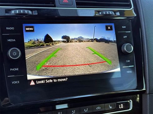 Used 2019 Volkswagen Golf R DCC & Navigation 4Motion image 21