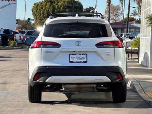 Certified 2023 Toyota Corolla Cross XLE image 6