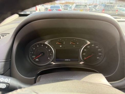 Used 2024 GMC Terrain SLT image 7