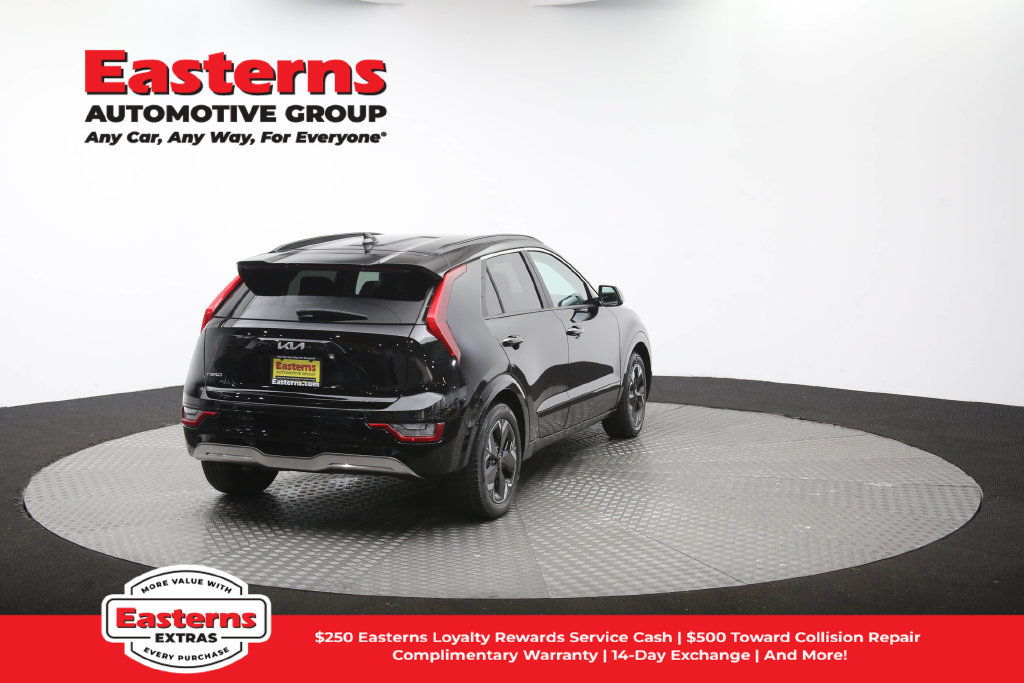 Used 2023 Kia Niro Wave w/ Wave Preserve Package FWD image 44