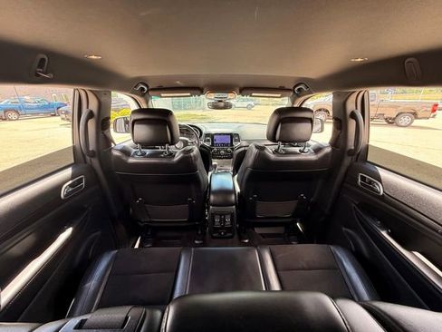 Used 2019 Jeep Grand Cherokee Altitude RWD image 25