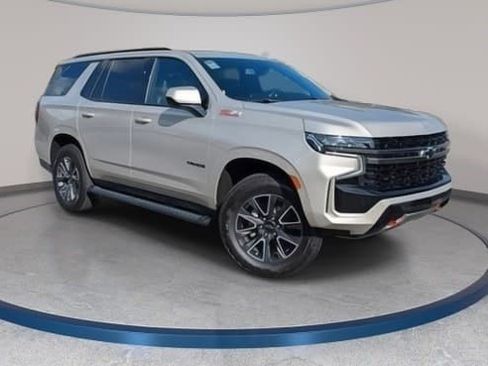 Used 2022 Chevrolet Tahoe Z71 image 3